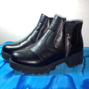 Dunes Chelsea Ankle Boots Wms Sz 10.5